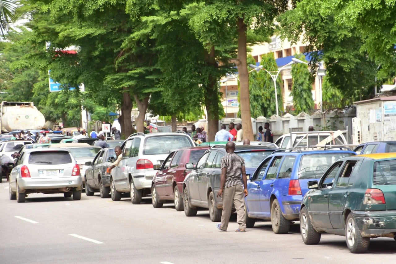 NNPCL Blames Logistics, Flooding As Fuel Queues Resurfaces In Abuja ...