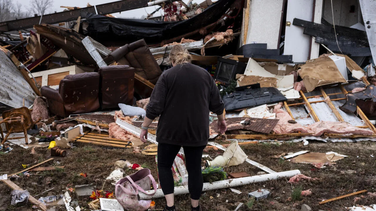 At least 33 dead as tornadoes ravage central US - The Telegraph Nigeria