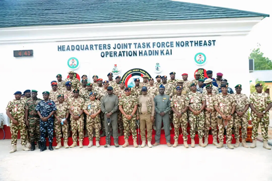 Defence ministers visit Borno, reaffirm fight against insurgency - The ...